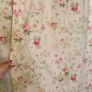 Drapes Brianna Country Floral Roses Buttercream shabby C & F Home 85” x 37.5”